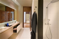 Shower and bathroom features